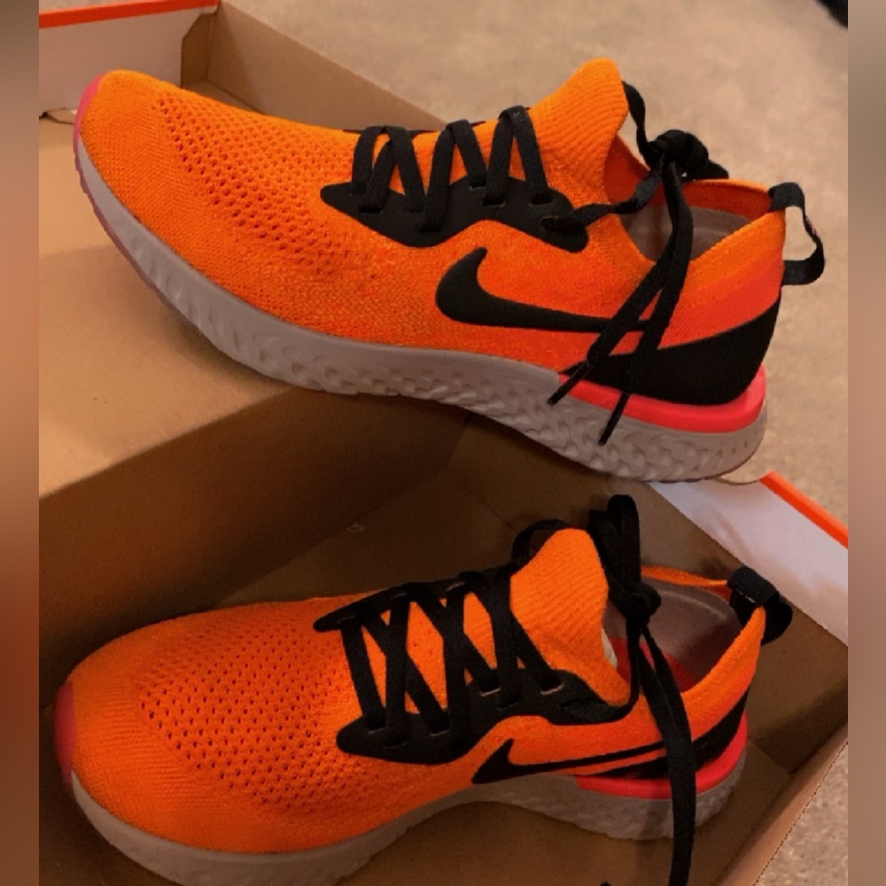 Women’s Nike Epic React Flyknit Size 7